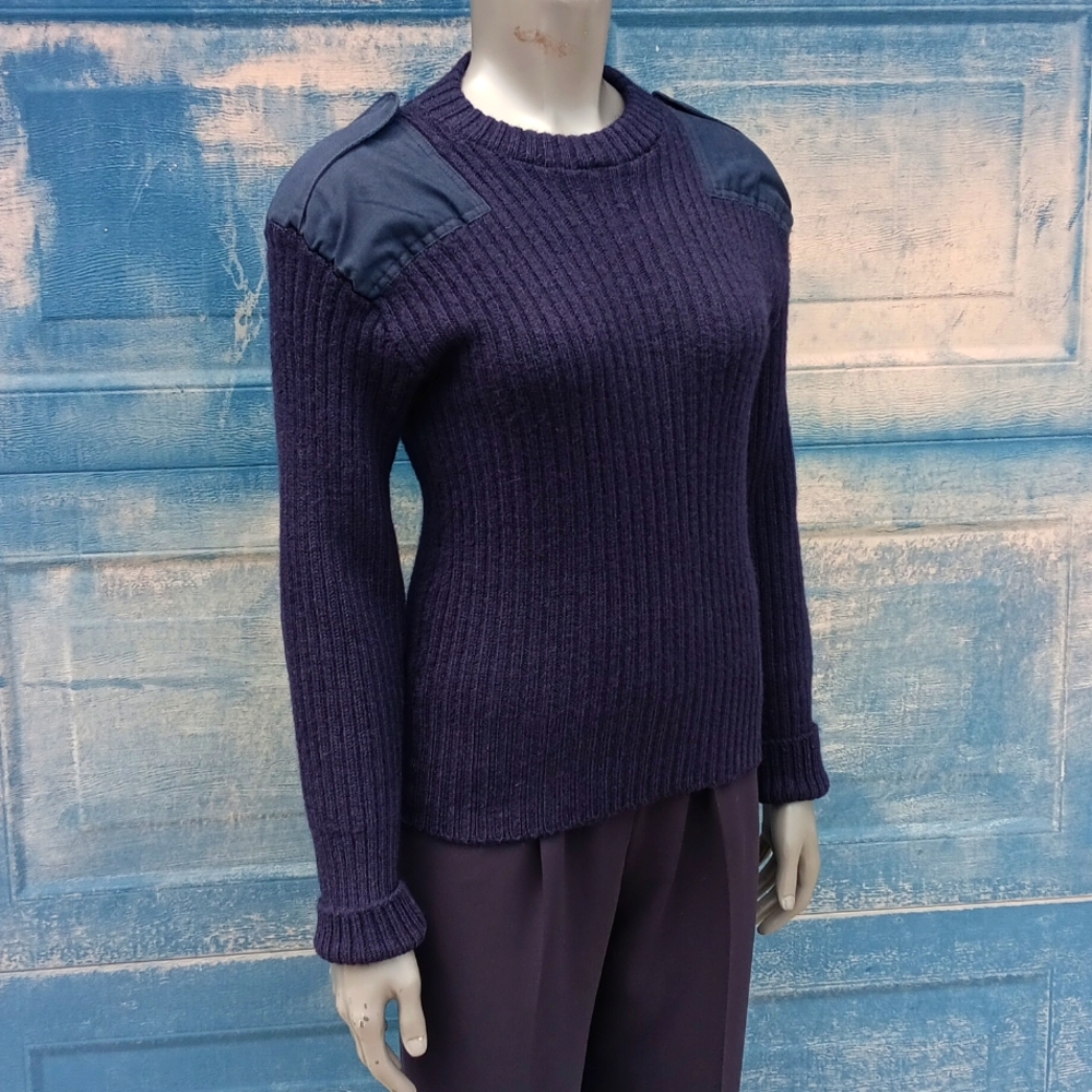 US MILITARY OFFICIAL EQUIPMENT VINTAGE HEAVY SWEATER W/SHOULDER STRAPS